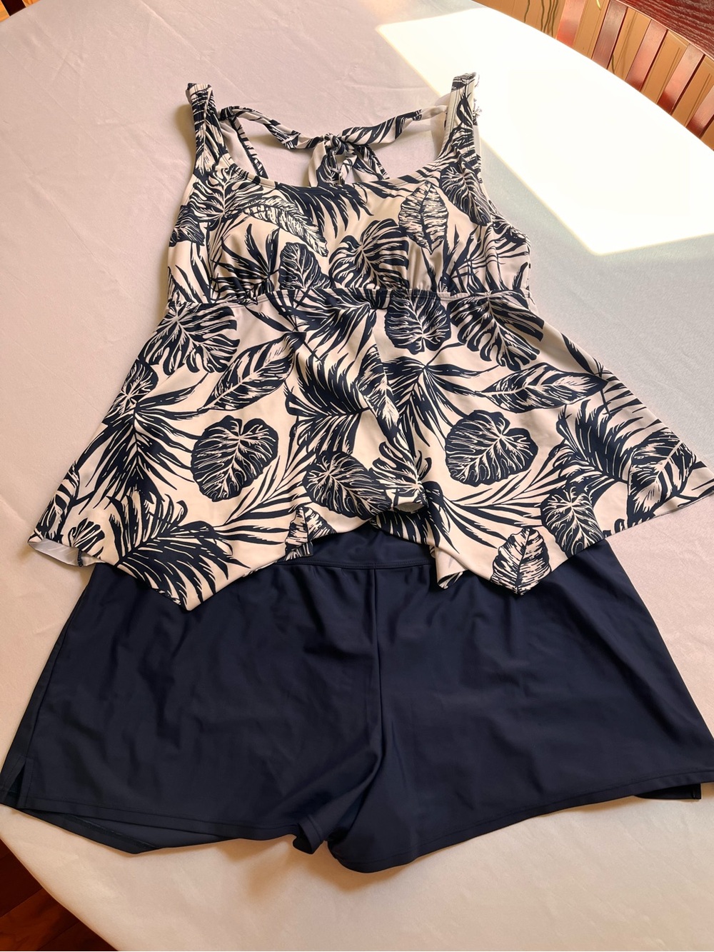 Kona Sol Swim Set 20W/22W EUC Adj Straps Swim Shorts Flowy Legs Summer Beach